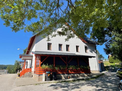 Vimperk Apartment | Top-Rated Apartmány Lipka: Family-Friendly & Pet Friendly
