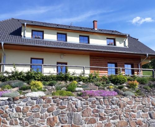 Masakova Lhota Apartment | Pet-Friendly Apartmány Lucie with Excellent Guest Ratings