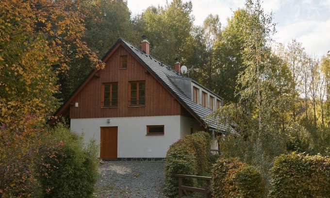 Velke Losiny Apartment | Pet-Friendly Apartmány Maršíkov with Hot Tub & Perfect Rating