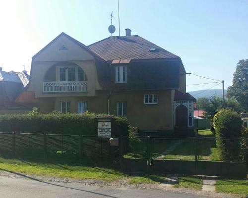 Kasperske Hory Apartment | Pet-Friendly Getaway at Apartmány Mikeš - Rated 9/10!