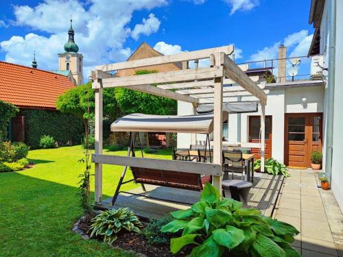 Jimramov Apartment | Top-Rated Apartmány Na Staré poště with Hot Tub & Kitchen
