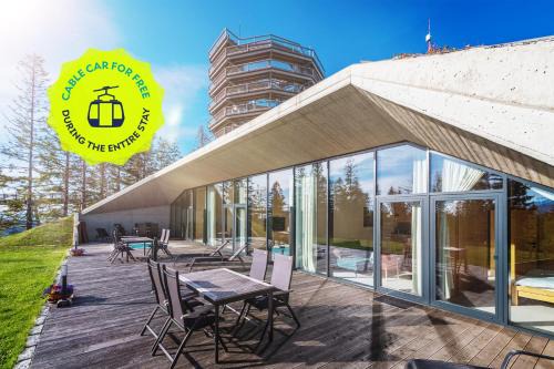 Mala Frankova Apartment | Elegant PANORAMA Bachledka: Pet-Friendly Retreat Awaits