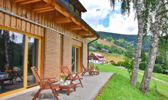 Velka Upa Apartment | Family-Friendly Retreat at Apartmány Pod Modřínem