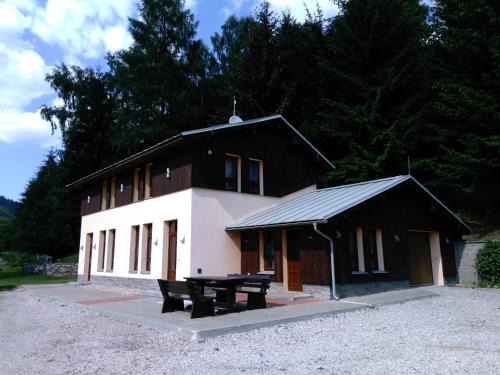 Horni Marsov Apartment | Family-Friendly Apartments Near Ski Slopes - Top Rated 9/10