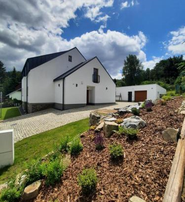 Mala Moravka Apartment | Family-Friendly Apartmány Resort Na Horské with High Ratings
