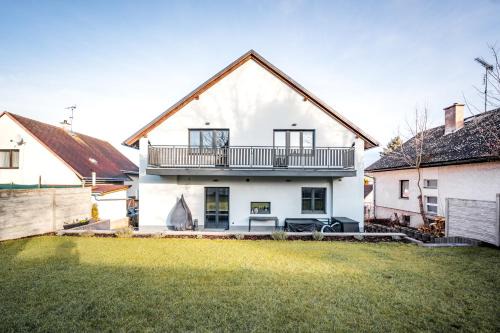 Miletin House | Explore Apartmány TERA: Pet-Friendly with Top Ratings!