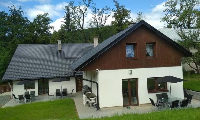Loucna nad Desnou Apartment | Beachfront Comfort at Apartmány u Beka - Rated 9.3/10
