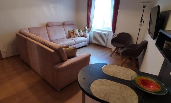 Karlovy Vary Apartment | Cozy Apartments Near Hotel Thermal KV with 8/10 Rating