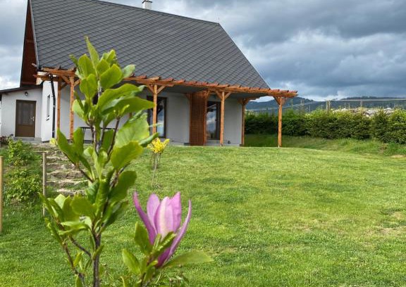 Dolni Morava Apartment | Highly Rated Apartmány Matěj with Hot Tub & Breakfast