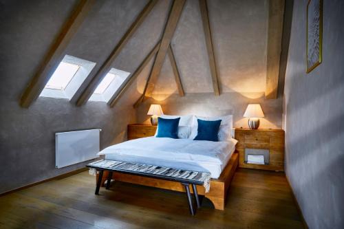 Troja Apartment | Family-Friendly Apartmány Vinice Salabka with Top-Rated Dining