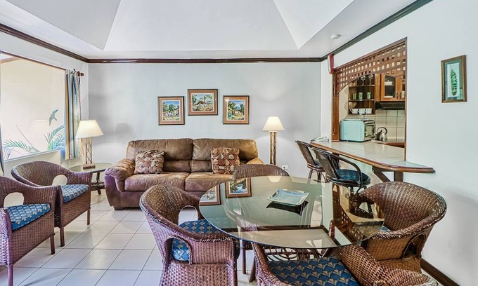 Damas Apartment | Luxury Apartment with Pool & Family-Friendly Amenities