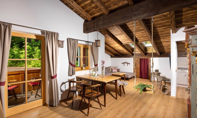 Ramsau bei Berchtesgaden Apartment | Discover Alpenzauber: Family-Friendly, Accessible Retreat