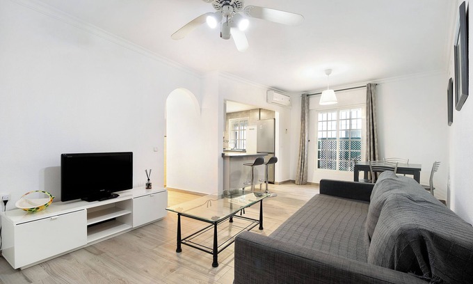 El Puerto de Santa Maria Apartment | Cozy Apartment 'Ribera Del Marisco' with Oceanfront Views