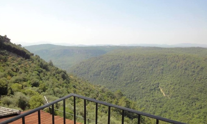 Saint-Cezaire-sur-Siagne Apartment | Panoramic View Apartment in Saint-Cézaire-sur-Siagne