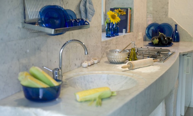 Collesanto Apartment | Enjoy a Relaxing Stay at Apartment La Pipo with Pool