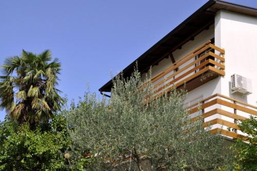 Kamnje Apartment | Pet-Friendly Apartma BAJČI with Breakfast & High Ratings