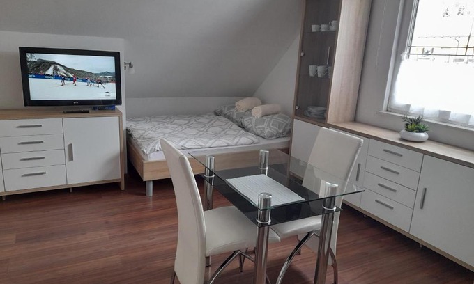 Kranjska Gora Apartment | Child-Friendly Retreat: Apartma Lena with 9.7 Rating