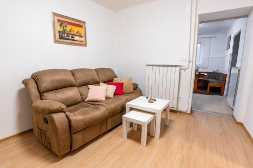 Ajdovscina Apartment | Family-Friendly Apartma Lozar with Exceptional 9.7 Rating