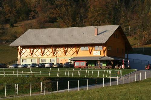 Radovljica Apartment | Experience Apartmaji Bršca: Guest Rated 9/10 with Great Amenities