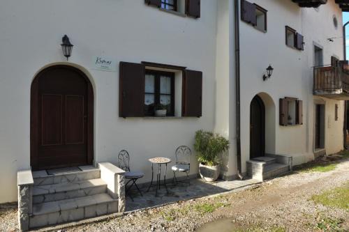 Brda Apartment | Cozy Apartmaji Kumar: Family-Friendly with Breakfast Included