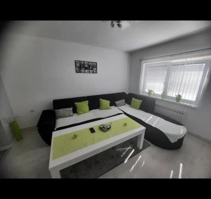 Ilidza Apartment | Discover Sarajevo: Family-Friendly Stay with Hot Tub & More