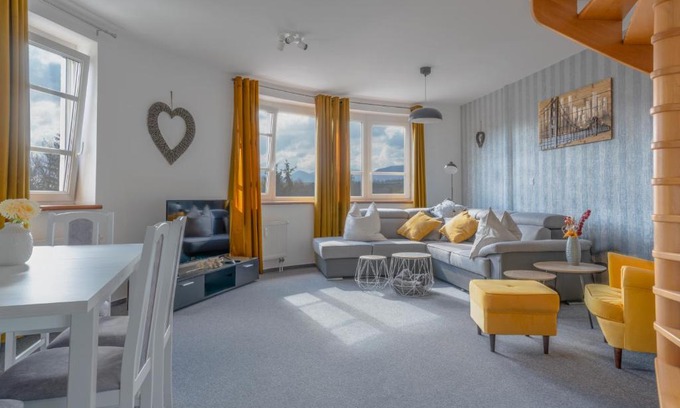 Besenova Apartment | Discover Apartman Amore: Pet-Friendly Retreat with Breakfast