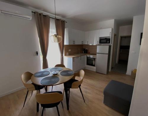 Sinj Apartment | Kid-Friendly Stay at Apartman "Borićevac" - 4-Star Excellence
