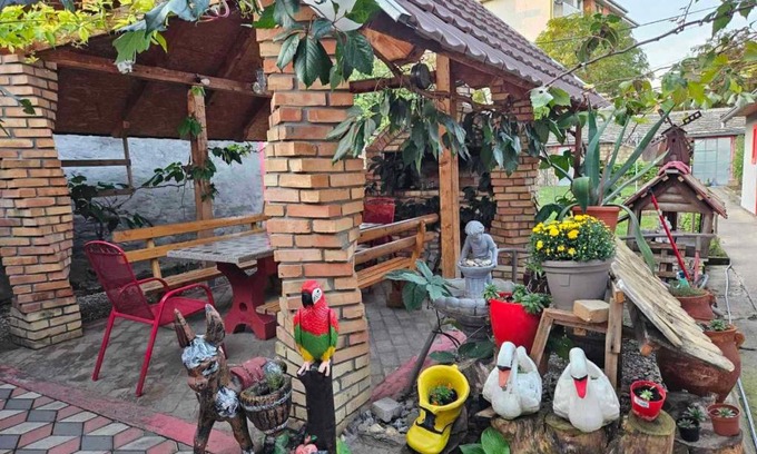 Becej Apartment | Discover Apartman Centar: Family-Friendly & Rated 9.5/10