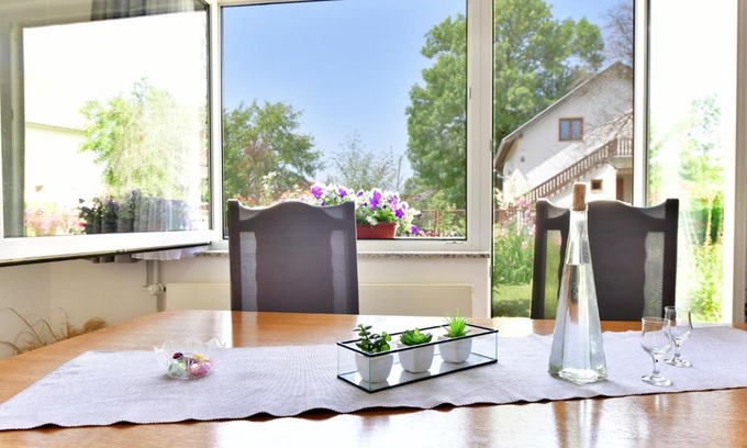 Lipovaca Dreznicka Apartment | Child-Friendly Retreat at Apartman Dorijan - Rated 9.2/10