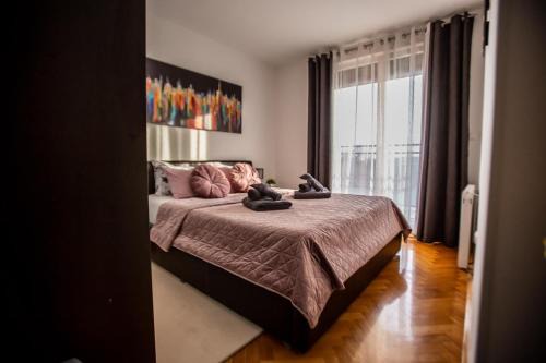Slavonski Brod Apartment | Top-Rated Apartman Elly with Family-Friendly Amenities