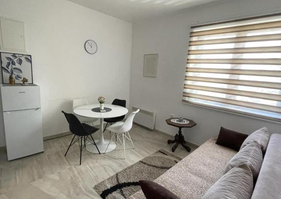 Brdo Apartment | Top-Rated Family Retreat at Apartman Gakić 1