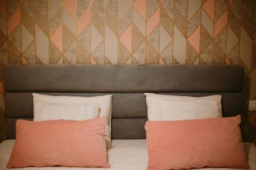 Slavonski Brod Apartment | Guest Rated: Apartman Gold with Breakfast & Child-Friendly Perks