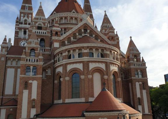 Szeged Apartment | Top-Rated Stay at Apartman Guru 1 - Pet and Child Friendly