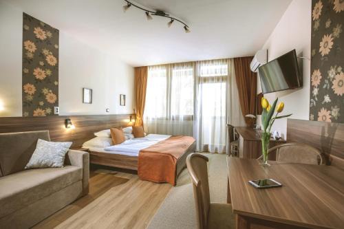 Bukfurdo Hotel | Cozy Apartman Hotel with Family-Friendly Amenities