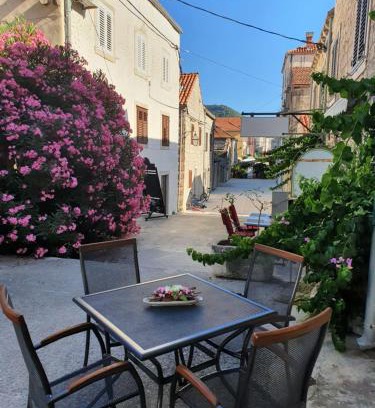 Mali Ston Apartment | Family-Friendly Stay at Apartman Kalinić - Guest Rated 9.5