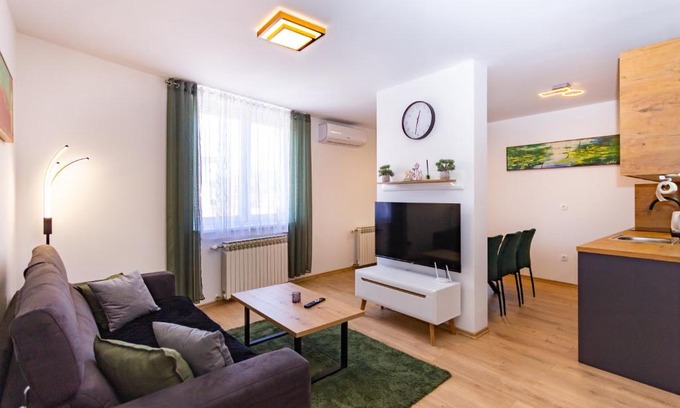 Canton 10 Apartment | Child-Friendly Retreat at Apartman Krželj B2 - 9.3/10 Rated
