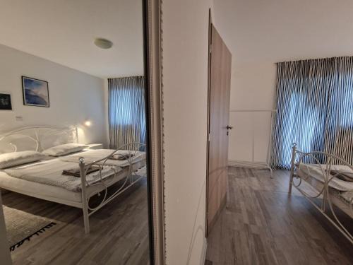 Tusilovic Apartment | Kid-Friendly Escape at Apartman Castle - Rated 9/10!