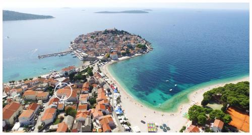 Primosten Apartment | Experience Oceanfront Comfort at Apartman LORETTA