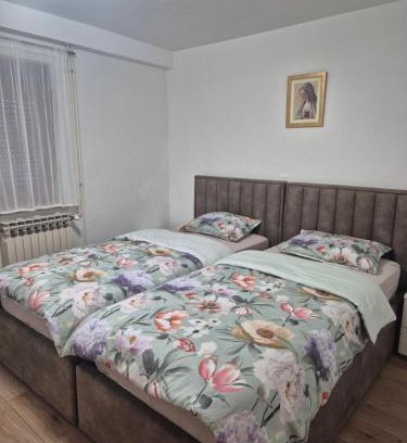 Trn Apartment | Family-Friendly Stay at Apartman Lux with Wheelchair Access