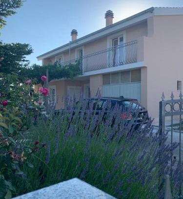 Sestanovac Apartment | Top-Rated Apartman MARA: Pet & Child Friendly Retreat