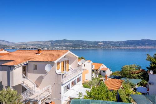 Municipality of Trogir Apartment | Oceanfront Apartman Maria, Čiovo - Rated 9.5/10 by Guests