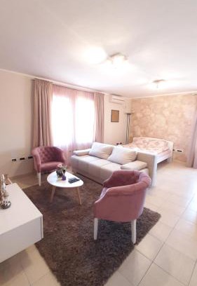 Becej Apartment | Oceanfront Escape at Apartman Marija 2 - Rated 9.6/10!