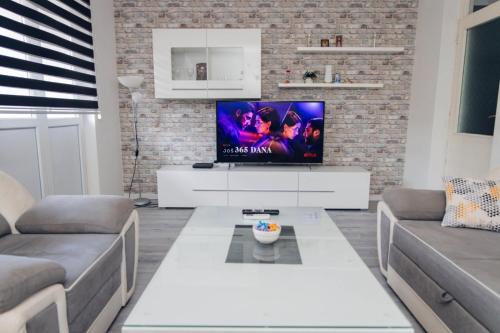 Foca Apartment | Budget-Friendly Stay at Apartman Marina – Rated 9.6/10