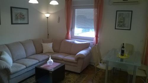 Osijek Apartment | Family-Friendly Apartman Mario with 9.8 Guest Rating