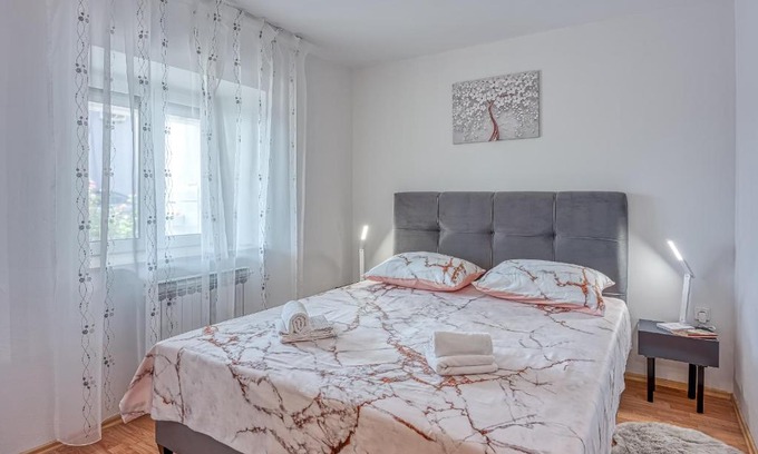 Sorici Apartment | Top-Rated Child-Friendly Stay at Apartman Mia - 9.8/10