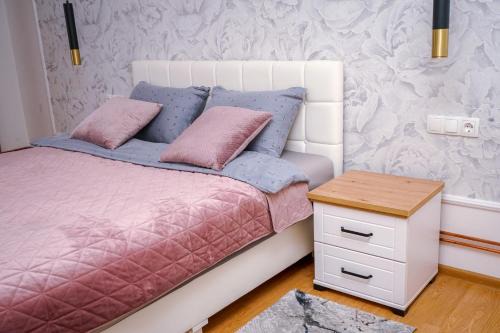 Teslic Apartment | Budget-Friendly Apartman Mona: Guest Rated 9.9/10