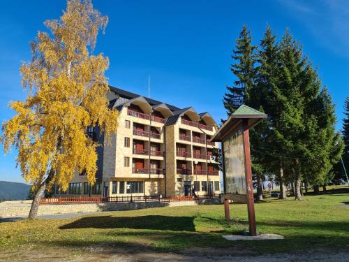 Zlatibor Apartment | Family-Friendly Retreat at Apartman Ogi - Rated 9.7/10