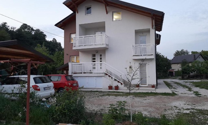 Binjezevo Apartment | Pet-Friendly Escape at Apartman Rešidović - Rated 9.6/10