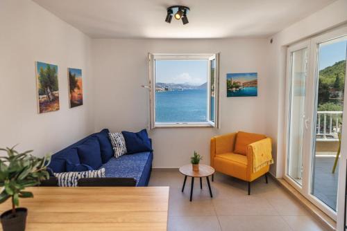 Duboka Apartment | Oceanfront Escape: Apartman Roko Duboka with Private Beach