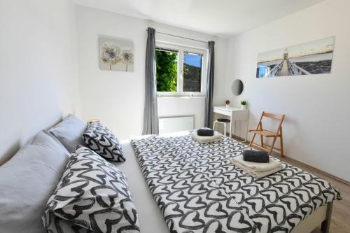 Ostarski Stanovi Apartment | Child-Friendly Retreat at Apartman Tina - Guest Rated 9.2